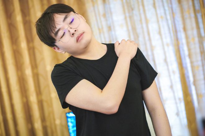 Bin談小時候看Uzi
