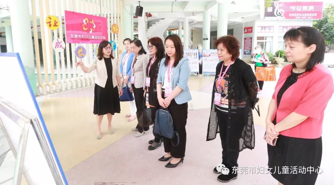 澳門藍月亮藍月亮料,社區(qū)回應女子帶娃擺攤籌醫(yī)藥費